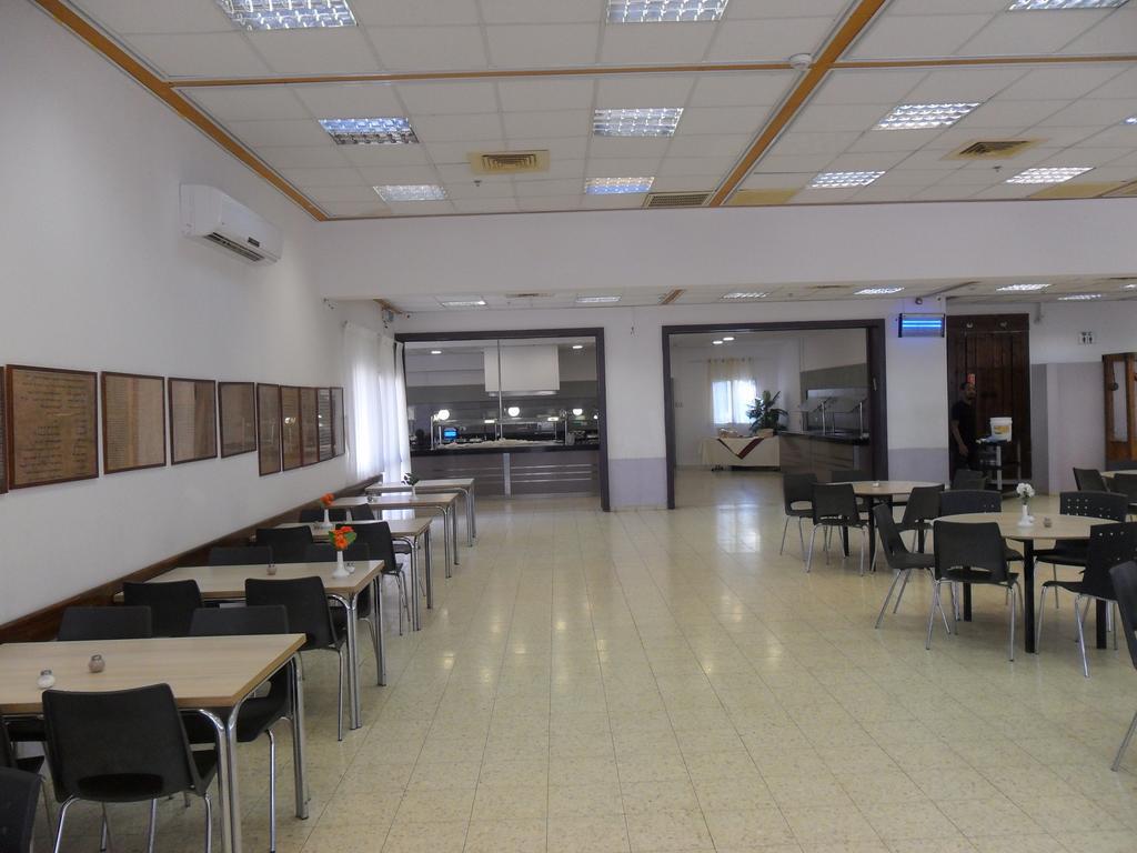 Almog Kibbutz Hotel Kültér fotó